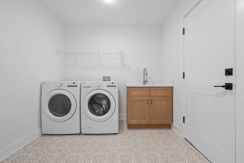 Tiny photo for 24621 Kaylee Street, Shorewood, IL 60404 (MLS # 12620542)