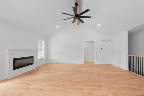 Tiny photo for 24621 Kaylee Street, Shorewood, IL 60404 (MLS # 12620542)