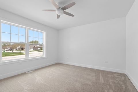 Tiny photo for 24621 Kaylee Street, Shorewood, IL 60404 (MLS # 12620542)