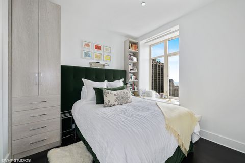 Tiny photo for 118 E ERIE Street #29F, Chicago, IL 60611 (MLS # 12597915)