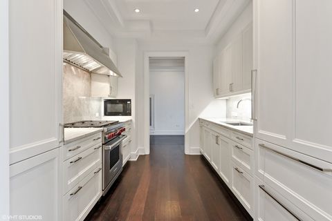 Tiny photo for 118 E ERIE Street #29F, Chicago, IL 60611 (MLS # 12597915)