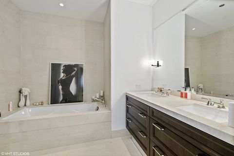 Tiny photo for 118 E ERIE Street #29F, Chicago, IL 60611 (MLS # 12597915)