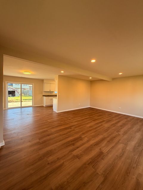 Tiny photo for 1410 Brentwood Place, Joliet, IL 60435 (MLS # 12516902)