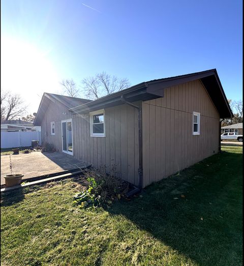 Tiny photo for 1410 Brentwood Place, Joliet, IL 60435 (MLS # 12516902)