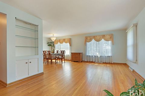 Tiny photo for 1733 Camellia Lane, Schaumburg, IL 60173 (MLS # 12602673)