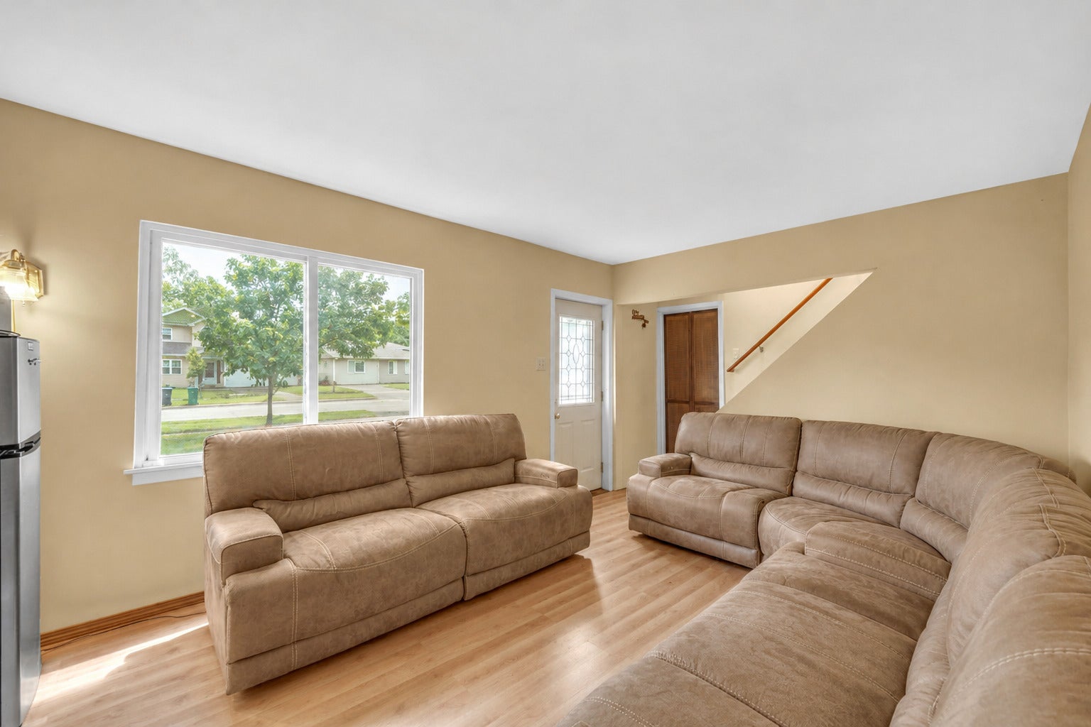 230 W Morris Avenue