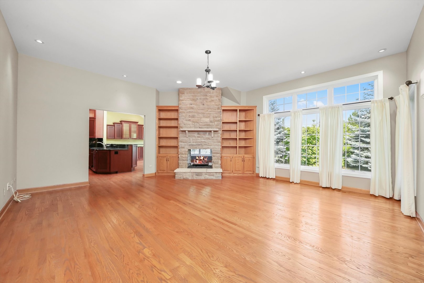 6443 DAVANE Court