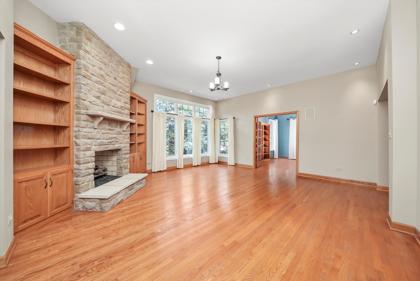 6443 DAVANE Court