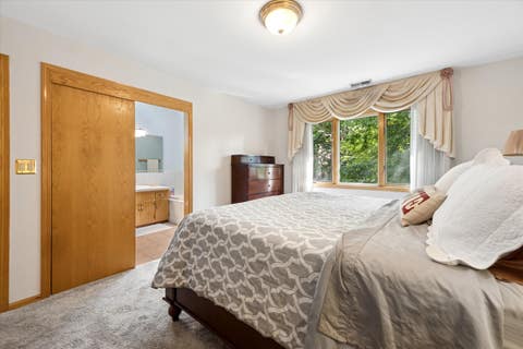Tiny photo for 11131 Dineff Road, Lemont, IL 60439 (MLS # 12729704)