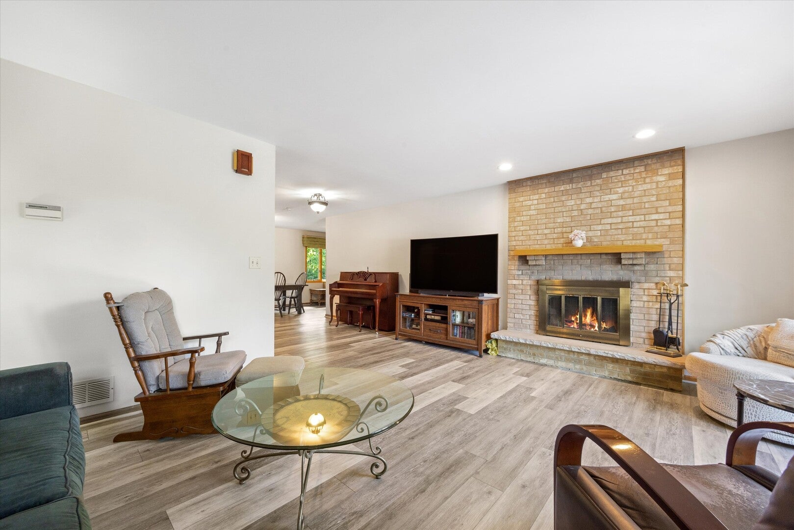 11131 Dineff Road