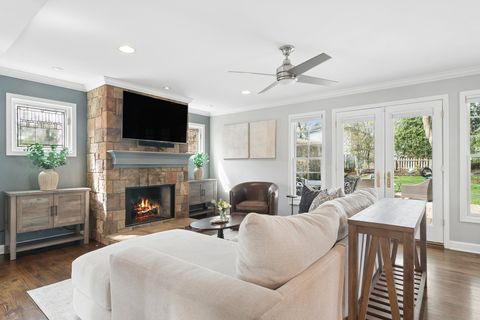 Tiny photo for 730 S Highland Avenue, Arlington Heights, IL 60005 (MLS # 12617685)