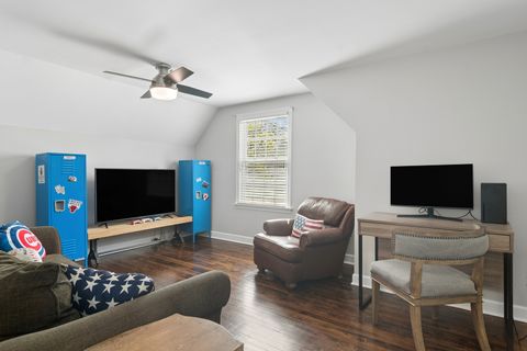 Tiny photo for 730 S Highland Avenue, Arlington Heights, IL 60005 (MLS # 12617685)