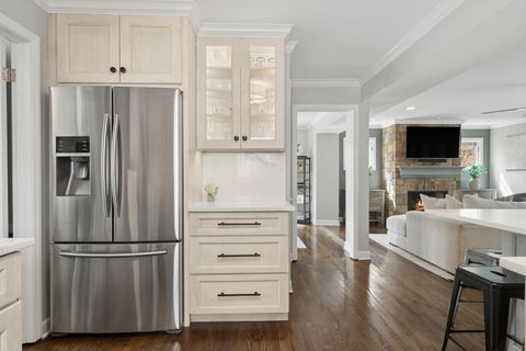 Tiny photo for 730 S Highland Avenue, Arlington Heights, IL 60005 (MLS # 12617685)