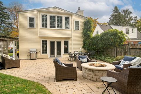 Tiny photo for 730 S Highland Avenue, Arlington Heights, IL 60005 (MLS # 12617685)