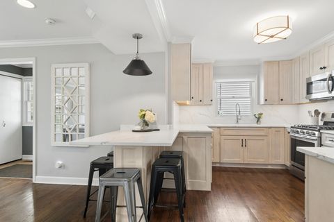 Tiny photo for 730 S Highland Avenue, Arlington Heights, IL 60005 (MLS # 12617685)