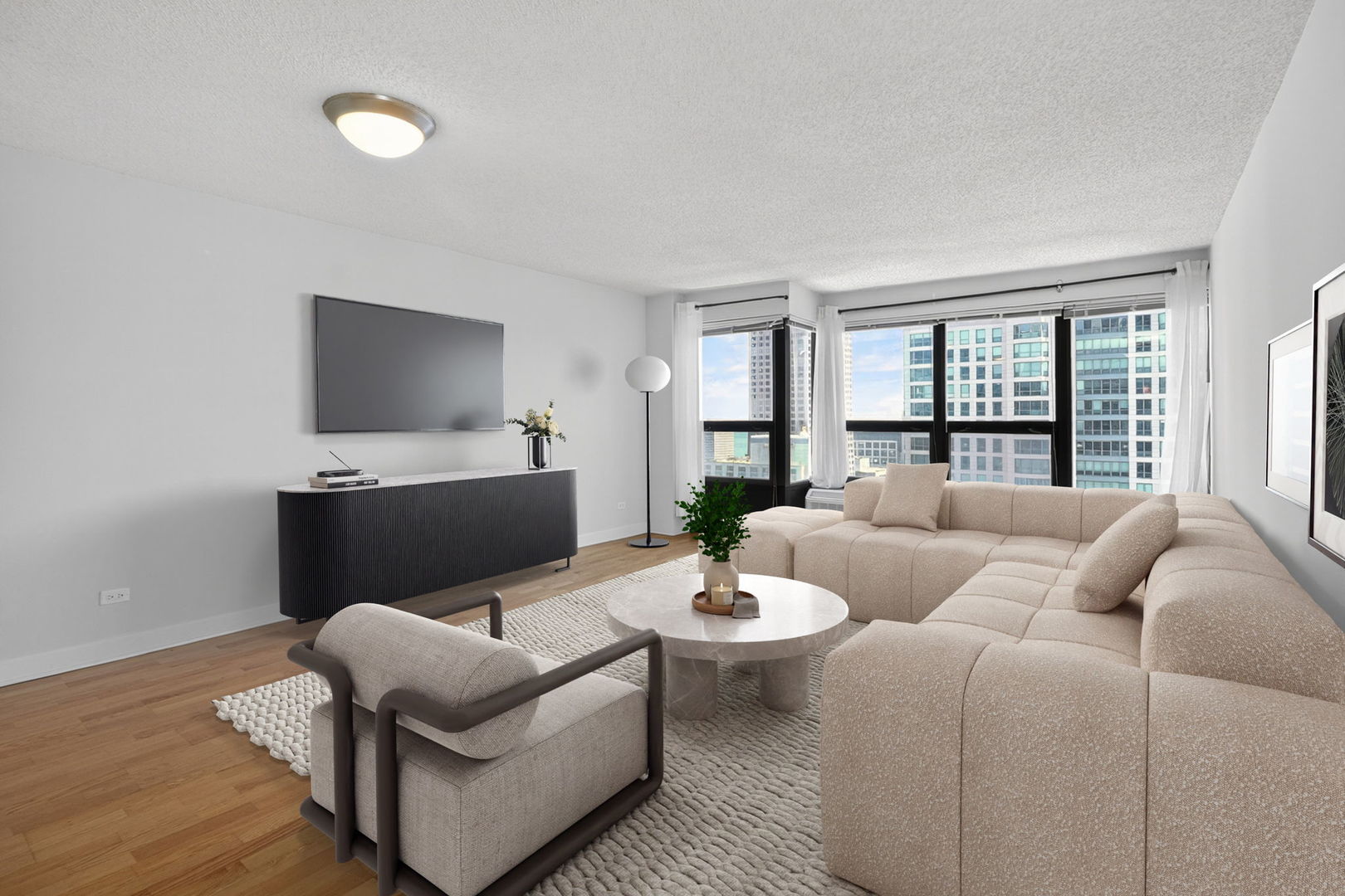 30 E Huron Street 4610