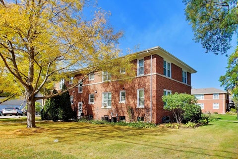 Tiny photo for 4 N Home Avenue #1W, Park Ridge, IL 60068 (MLS # 12793039)