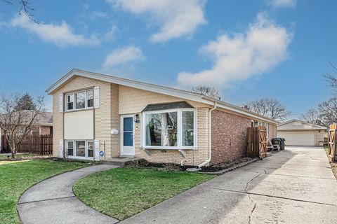 Photo of 10632 LAWLER Avenue, Oak Lawn, IL 60453 (MLS # 12597726)