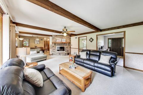 Tiny photo for 3 Jane Court, Hawthorn Woods, IL 60047 (MLS # 12541694)