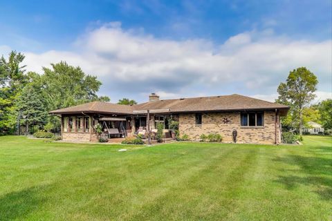 Tiny photo for 3 Jane Court, Hawthorn Woods, IL 60047 (MLS # 12541694)