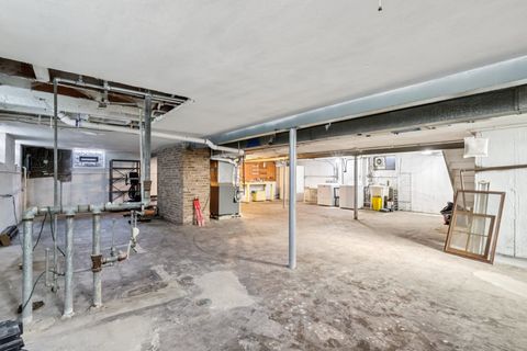 Tiny photo for 6890 N Loron Avenue, Chicago, IL 60646 (MLS # 12595390)