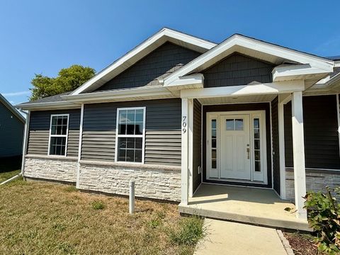 Tiny photo for 709 N Abbey Road, Urbana, IL 61802 (MLS # 12459244)