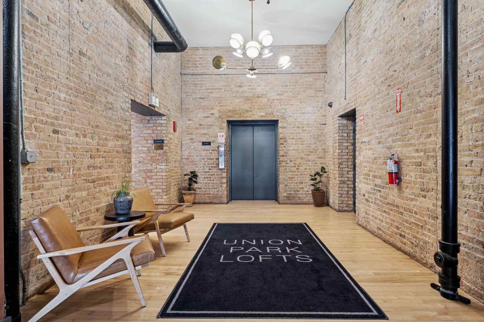 1327 W Washington Boulevard 5B