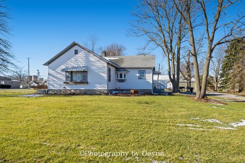 Photo of 209 E Lafayette Street, Ashkum, IL 60911 (MLS # 12604088)