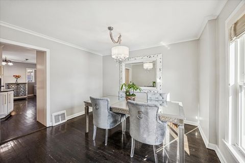 Tiny photo for 1426 Bristol Avenue, Westchester, IL 60154 (MLS # 12566490)