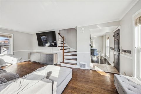 Tiny photo for 1426 Bristol Avenue, Westchester, IL 60154 (MLS # 12566490)