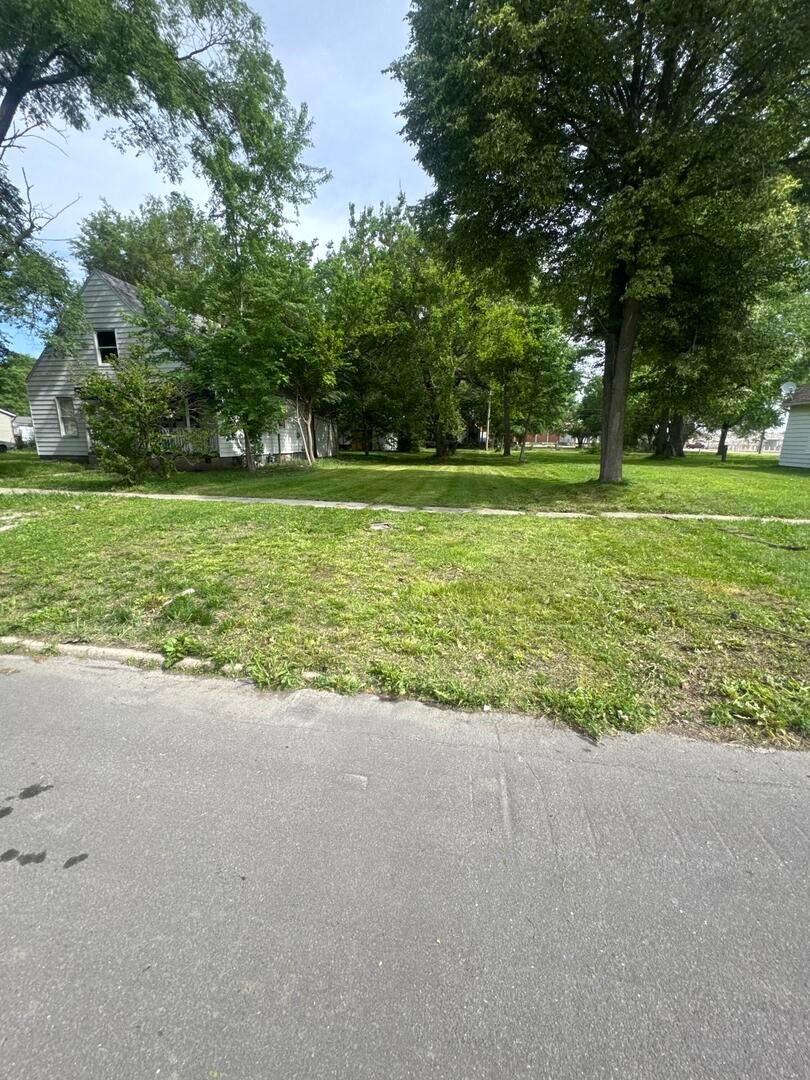 1521 E Matheny Avenue