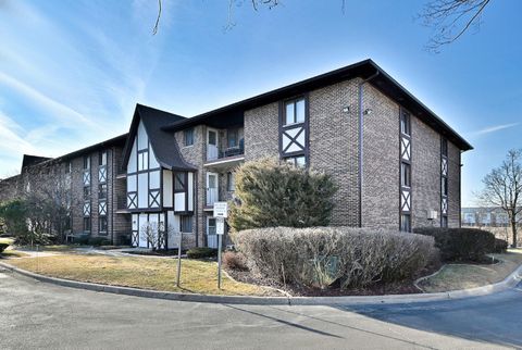 Tiny photo for 10512 S RIDGE COVE Drive #31C, Chicago Ridge, IL 60415 (MLS # 12579081)