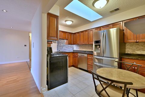 Tiny photo for 10512 S RIDGE COVE Drive #31C, Chicago Ridge, IL 60415 (MLS # 12579081)