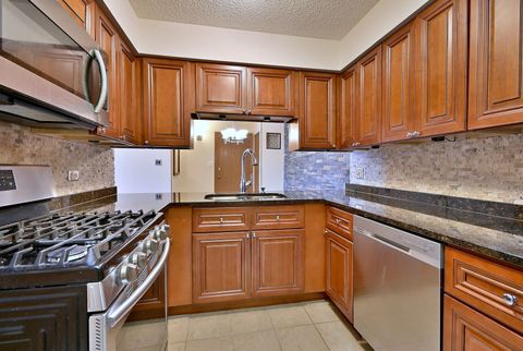 Tiny photo for 10512 S RIDGE COVE Drive #31C, Chicago Ridge, IL 60415 (MLS # 12579081)