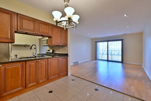 Tiny photo for 10512 S RIDGE COVE Drive #31C, Chicago Ridge, IL 60415 (MLS # 12579081)