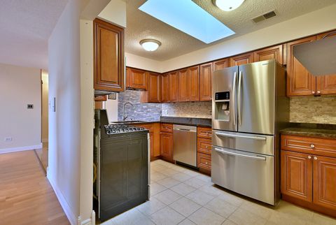 Tiny photo for 10512 S RIDGE COVE Drive #31C, Chicago Ridge, IL 60415 (MLS # 12579081)