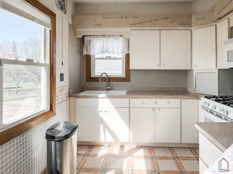 Tiny photo for 630 E 170th Street, South Holland, IL 60473 (MLS # 12604689)