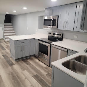 2827 W Lunt Avenue GARDEN