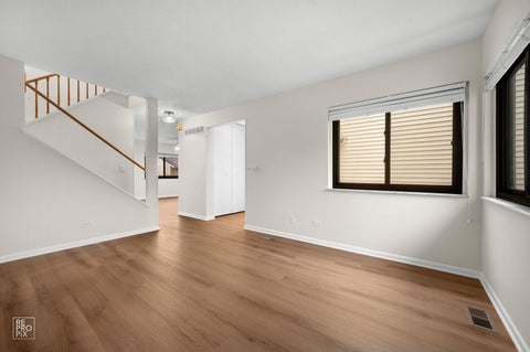 Tiny photo for 9 Wake Robin Court, Woodridge, IL 60517 (MLS # 12598448)