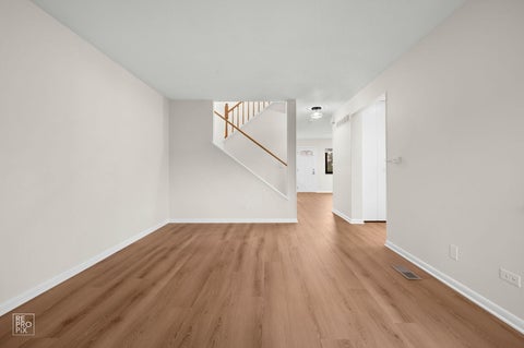 Tiny photo for 9 Wake Robin Court, Woodridge, IL 60517 (MLS # 12598448)