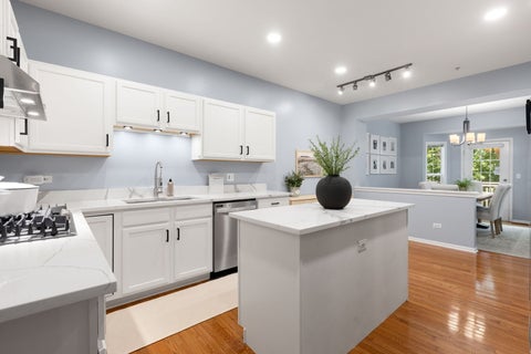 Tiny photo for 2156 Yale Circle, Hoffman Estates, IL 60192 (MLS # 12742924)