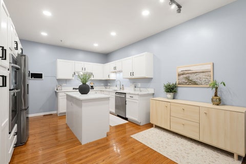 Tiny photo for 2156 Yale Circle, Hoffman Estates, IL 60192 (MLS # 12742924)