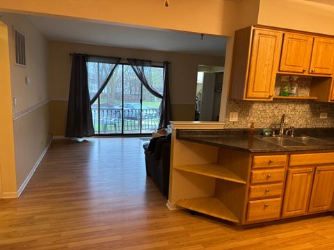 Tiny photo for 344 Sheridan Drive #1C, Willowbrook, IL 60527 (MLS # 12609523)