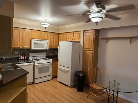 Tiny photo for 344 Sheridan Drive #1C, Willowbrook, IL 60527 (MLS # 12609523)