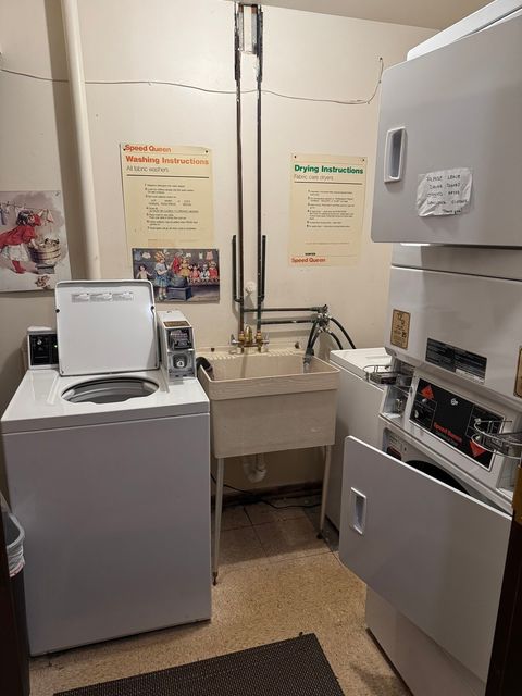 Tiny photo for 344 Sheridan Drive #1C, Willowbrook, IL 60527 (MLS # 12609523)