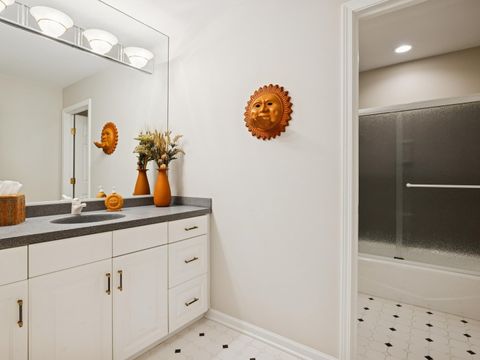 Tiny photo for 412 Cherry Creek Lane, Prospect Heights, IL 60070 (MLS # 12466632)