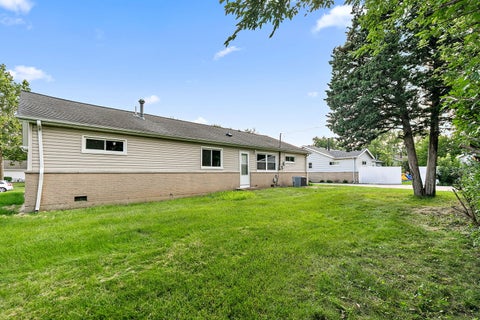 Tiny photo for 220 Kingman Lane, Hoffman Estates, IL 60169 (MLS # 12744550)