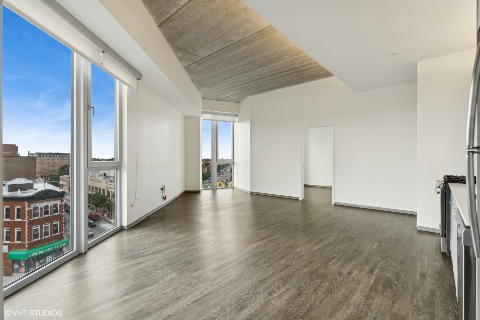 1920 N Milwaukee Avenue 206