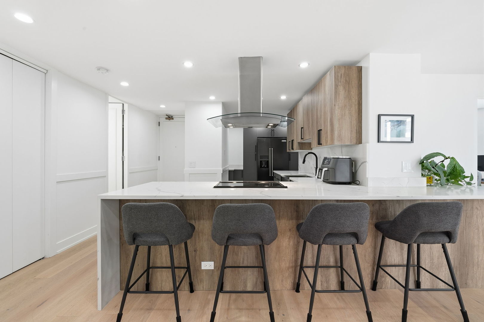 200 E Delaware Place 11A