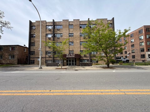 Photo of 7854 S SOUTH SHORE Drive #513, Chicago, IL 60649 (MLS # 12712249)